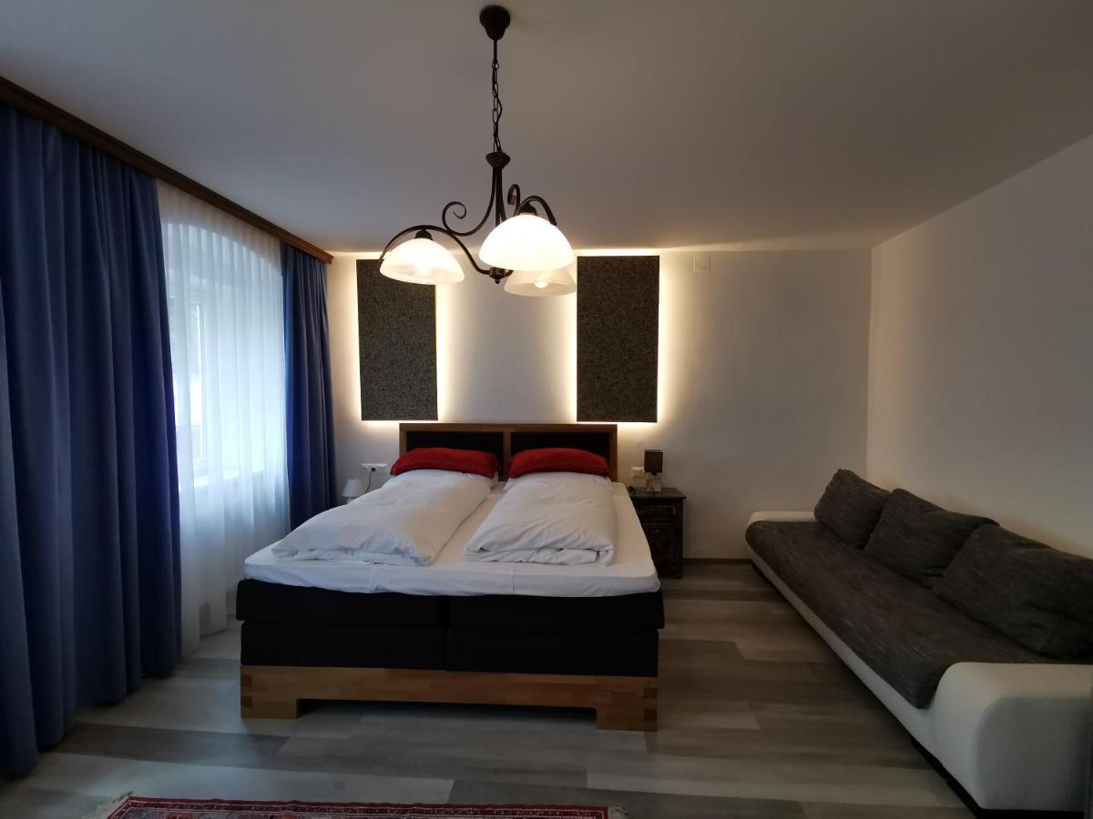Bed & Breakfast Goldener Stiefel Mariazell Exterior photo