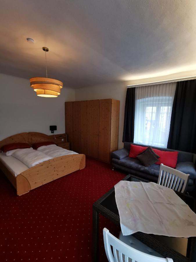 Bed & Breakfast Goldener Stiefel Mariazell Exterior photo