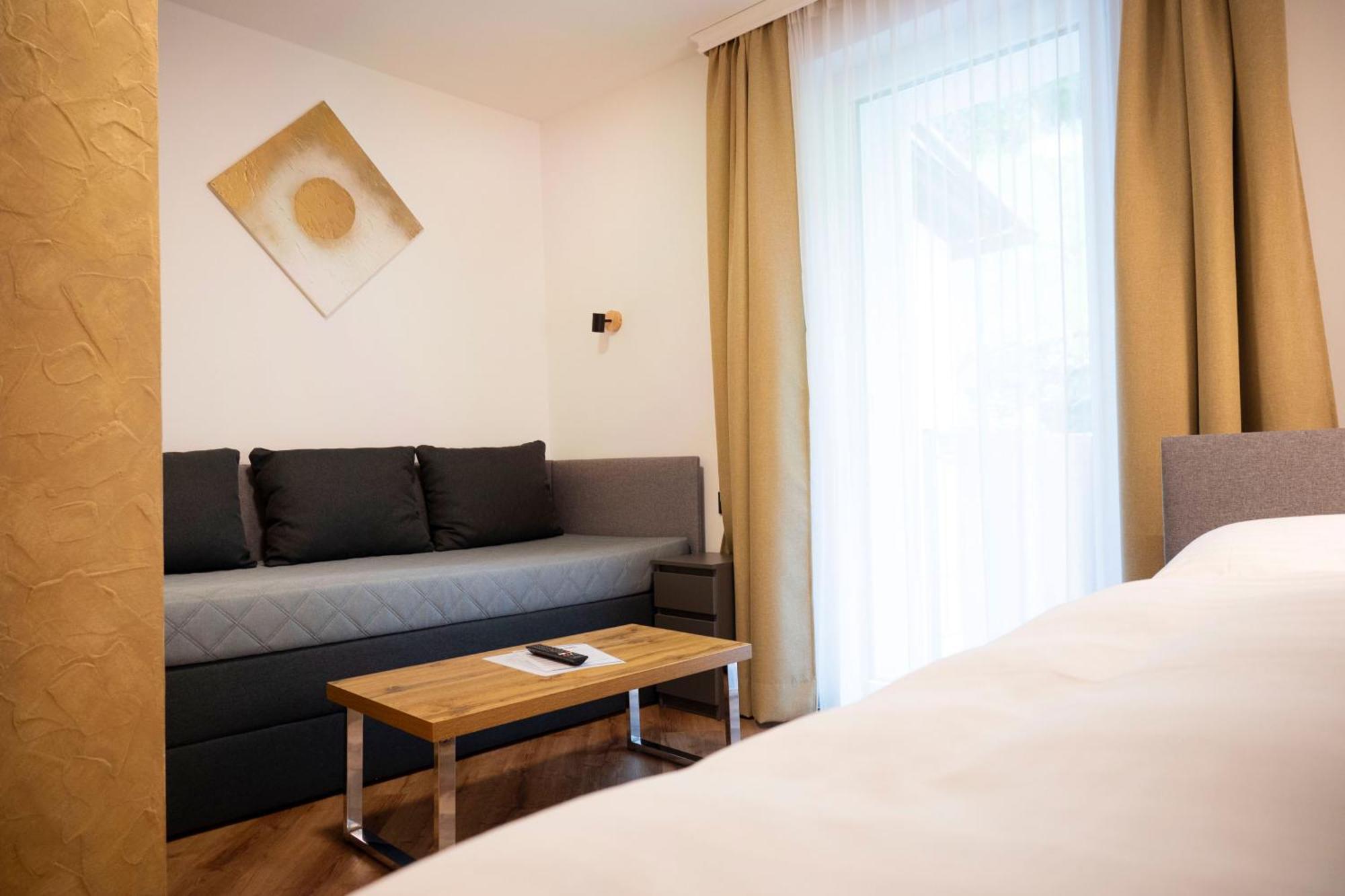 Bed & Breakfast Goldener Stiefel Mariazell Exterior photo