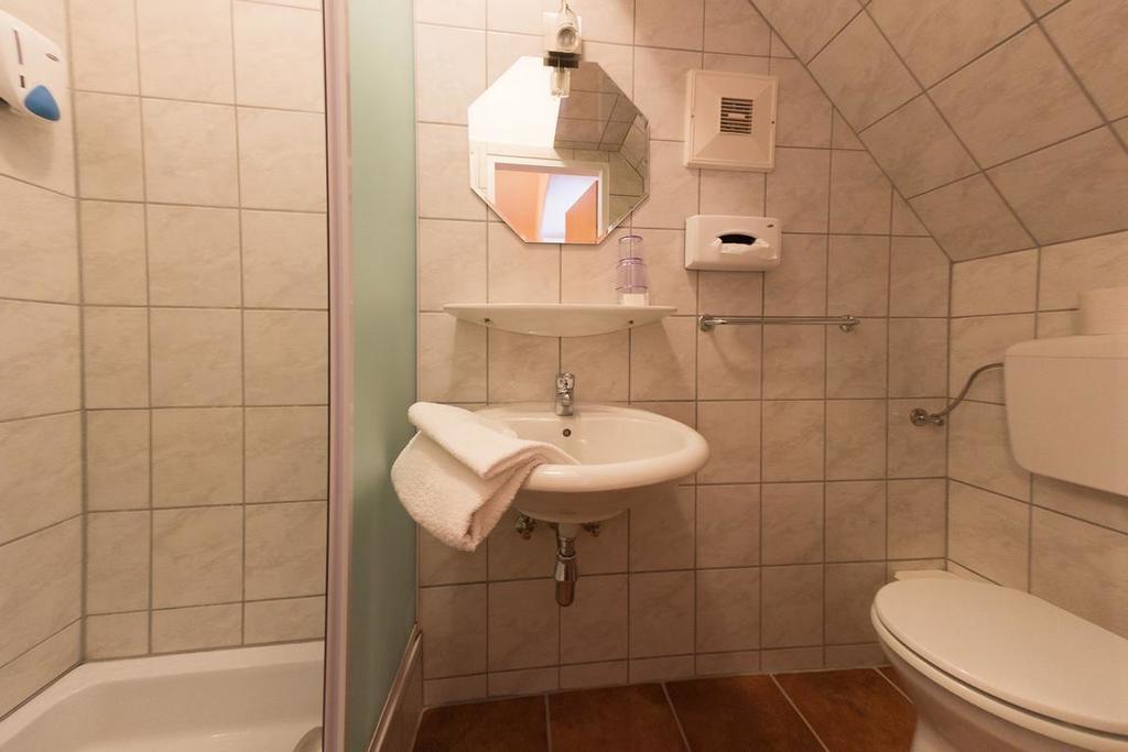 Bed & Breakfast Goldener Stiefel Mariazell Room photo